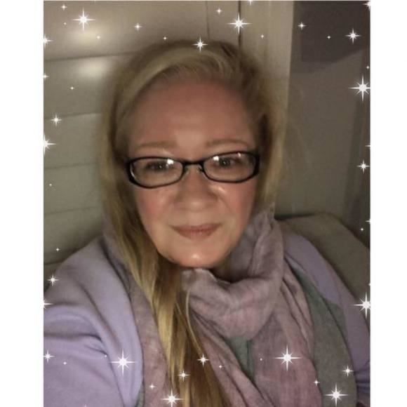 Meet your Posher, Naila-yvonne - Picture 1 of 1